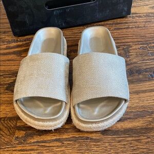 ShuShop Women's Cream Slide Sandals